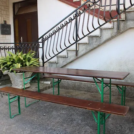 Dora Apartman *